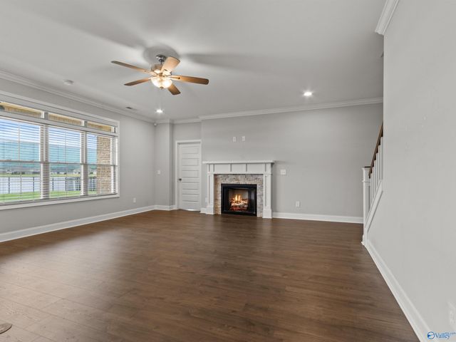 7519 Flint Crossing Circle, Owens Cross Roads, AL 35763