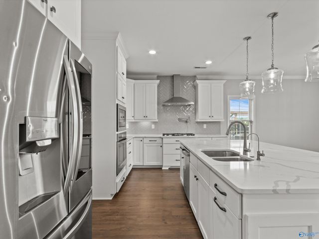 7519 Flint Crossing Circle, Owens Cross Roads, AL 35763