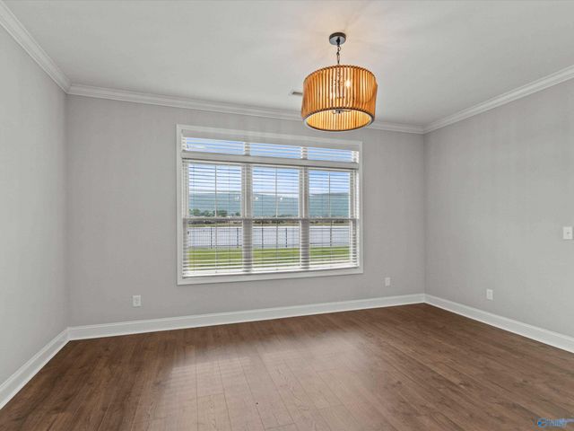 7519 Flint Crossing Circle, Owens Cross Roads, AL 35763