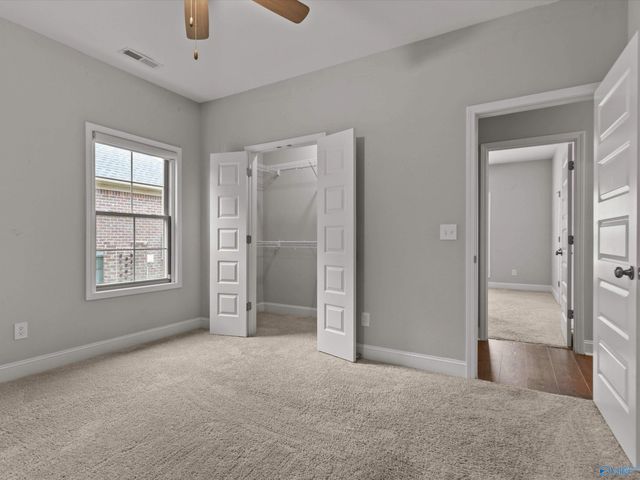 7519 Flint Crossing Circle, Owens Cross Roads, AL 35763