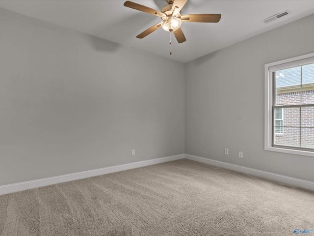 7519 Flint Crossing Circle, Owens Cross Roads, AL 35763