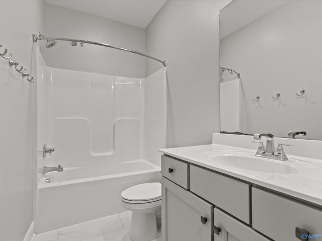 7519 Flint Crossing Circle, Owens Cross Roads, AL 35763