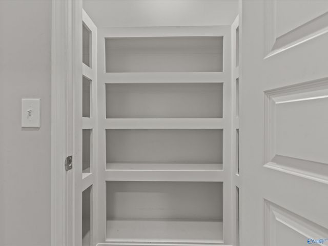 7519 Flint Crossing Circle, Owens Cross Roads, AL 35763