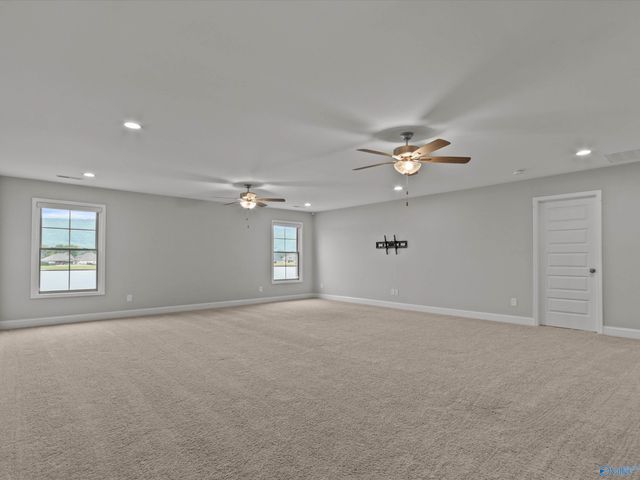 7519 Flint Crossing Circle, Owens Cross Roads, AL 35763