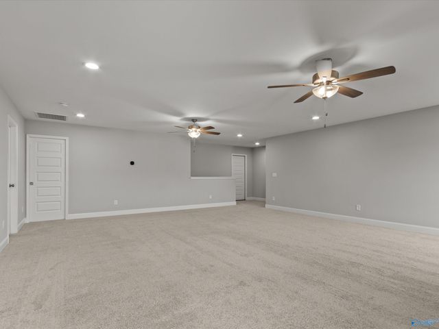 7519 Flint Crossing Circle, Owens Cross Roads, AL 35763