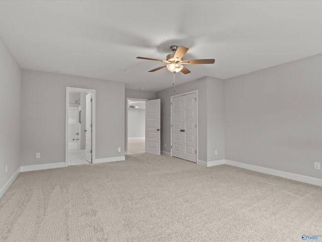 7519 Flint Crossing Circle, Owens Cross Roads, AL 35763