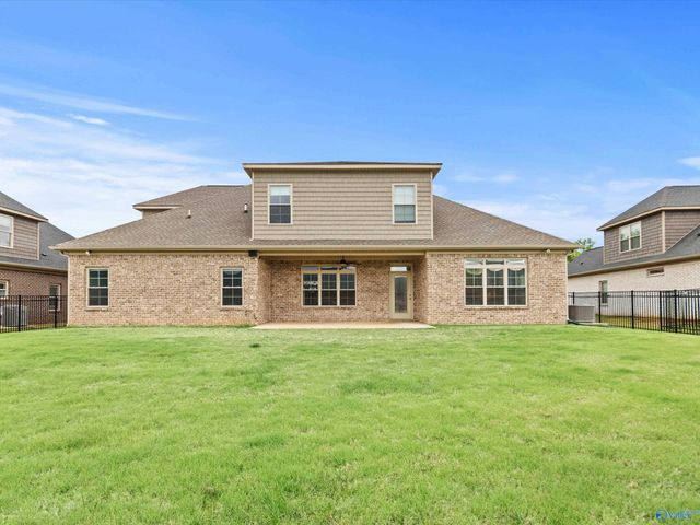 7519 Flint Crossing Circle, Owens Cross Roads, AL 35763