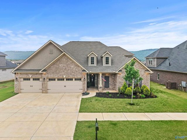 7519 Flint Crossing Circle, Owens Cross Roads, AL 35763