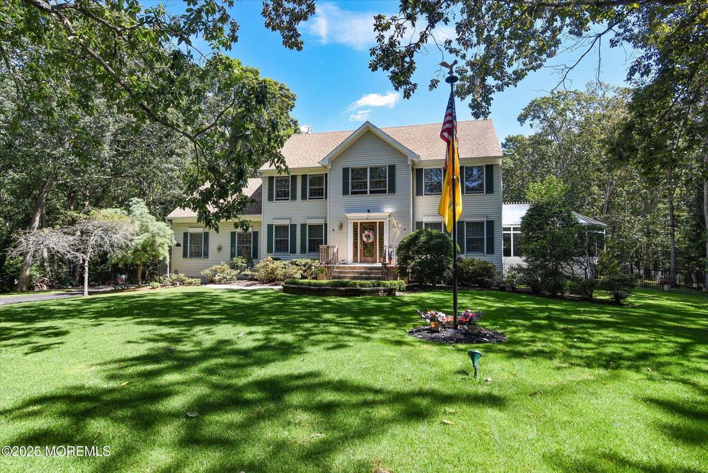 14 Bittersweet Drive, Jackson, NJ 08527