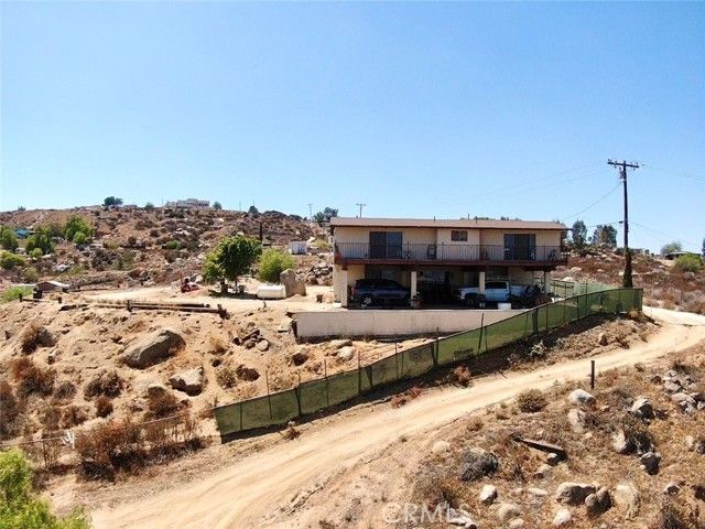 20320 Roads End Drive, Perris, CA 92570