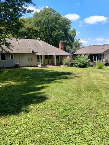 16405 Spring Valley Road, Belton, MO 64012