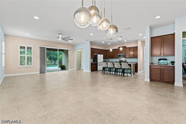 3624 Pilot CIR, Naples, FL 34120