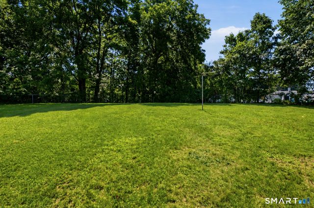 19 Homestead Street, Manchester, CT 06042