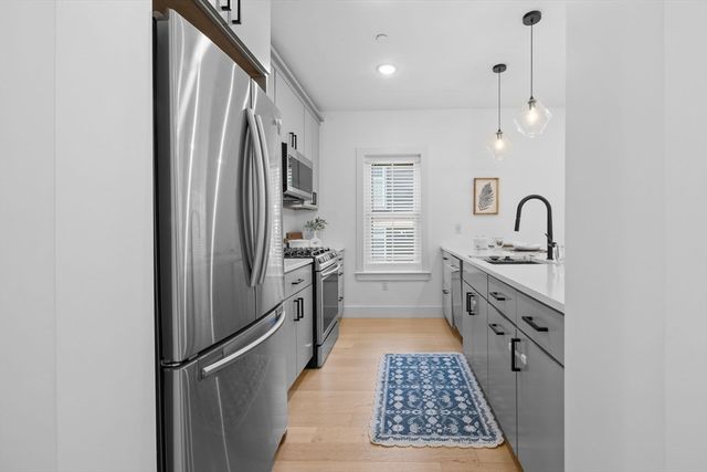 208 Spencer Avenue 3, Chelsea, MA 02150