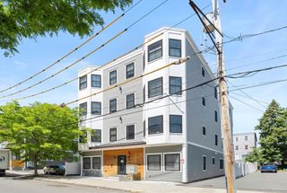 208 Spencer Avenue 3, Chelsea, MA 02150