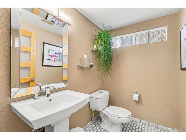 2640 S Wolff Way, Denver, CO 80219