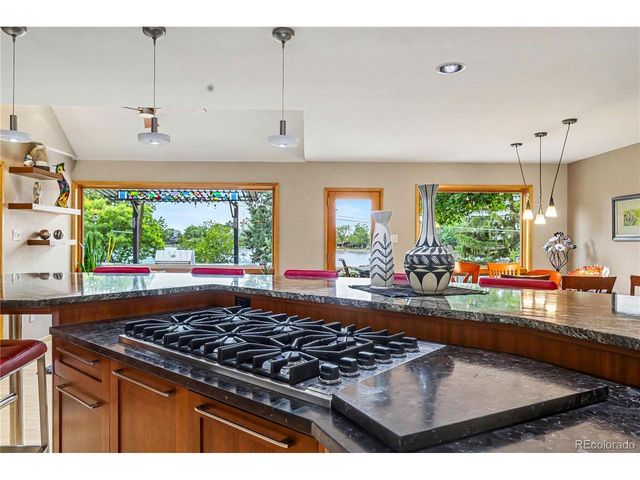 2640 S Wolff Way, Denver, CO 80219