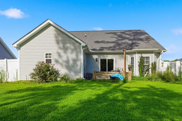 361 Shallow Cove Dr., Conway, SC 29527