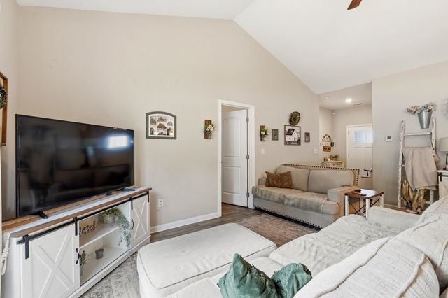 361 Shallow Cove Dr., Conway, SC 29527