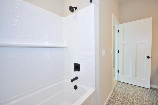 1116 Elderberry ROAD, Oconomowoc, WI 53066