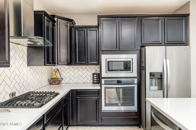 10648 W EUCALYPTUS Road, Peoria, AZ 85383