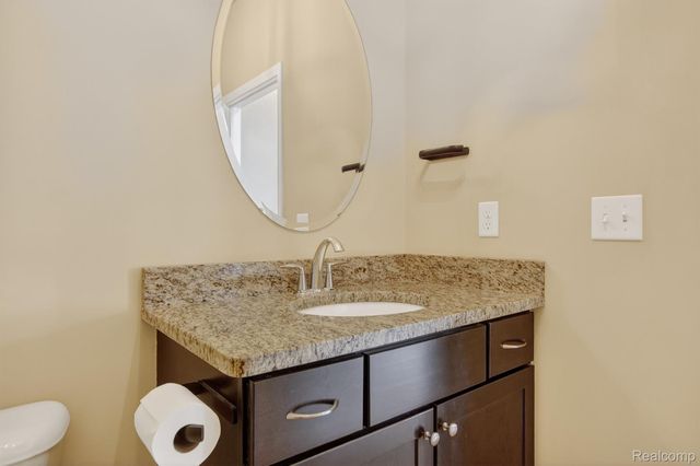 4241 Tonawanda Avenue, Royal Oak Charter Township, MI 48073