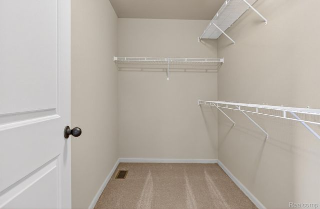 4241 Tonawanda Avenue, Royal Oak Charter Township, MI 48073