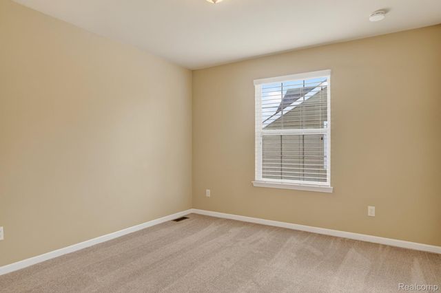 4241 Tonawanda Avenue, Royal Oak Charter Township, MI 48073