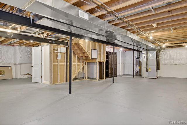 4241 Tonawanda Avenue, Royal Oak Charter Township, MI 48073