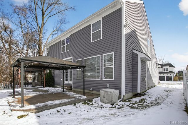 4241 Tonawanda Avenue, Royal Oak Charter Township, MI 48073