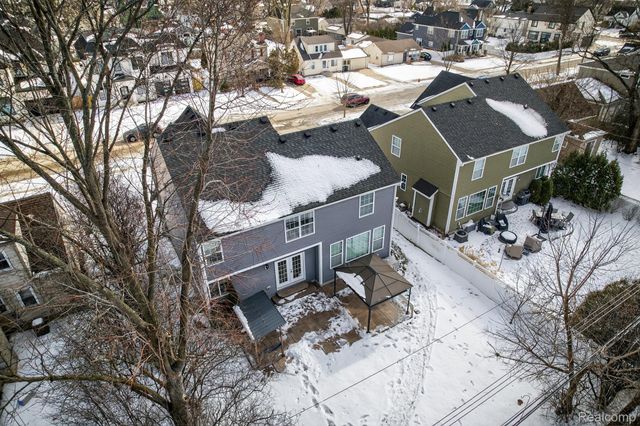 4241 Tonawanda Avenue, Royal Oak Charter Township, MI 48073