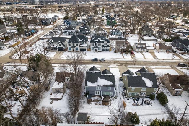 4241 Tonawanda Avenue, Royal Oak Charter Township, MI 48073