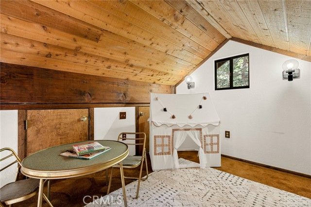 855 Deer Trail, Crestline, CA 92325