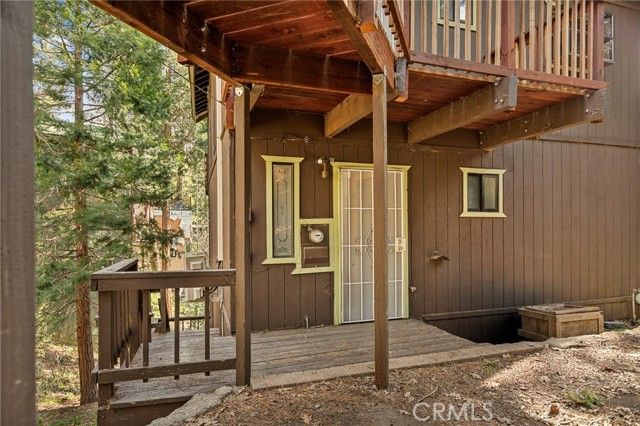 855 Deer Trail, Crestline, CA 92325