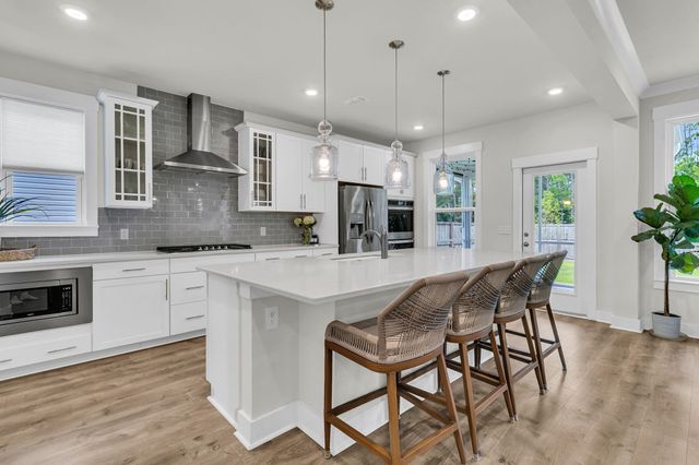 130 Wappoo Trce Lane, Summerville, SC 29486