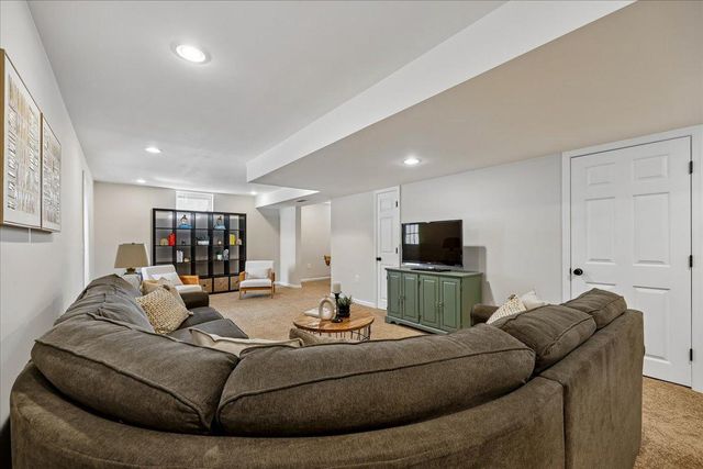 107 REDCLOUD CT, Frederick, MD 21702