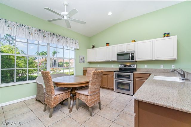 4122 Olde Meadowbrook LN, Estero, FL 34134