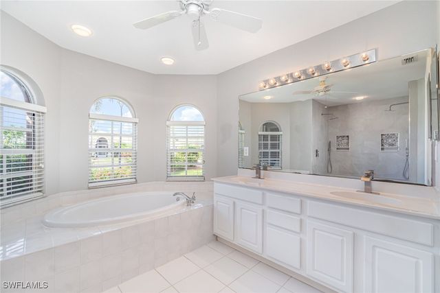 4122 Olde Meadowbrook LN, Estero, FL 34134