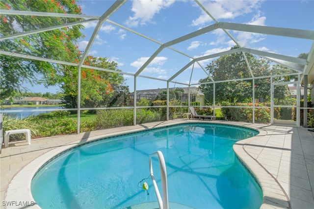 4122 Olde Meadowbrook LN, Estero, FL 34134