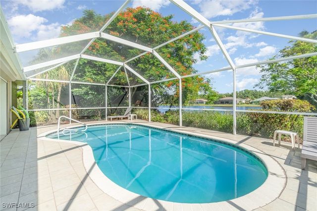 4122 Olde Meadowbrook LN, Estero, FL 34134