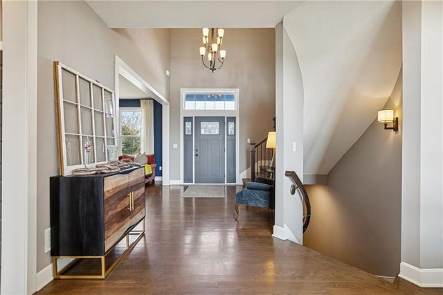 17205 Thomas Lane Road, Smithville, MO 64089