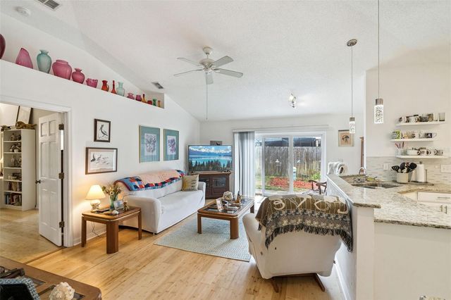 109 HUNTER POINT COURT, Debary, FL 32713