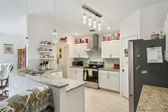 109 HUNTER POINT COURT, Debary, FL 32713