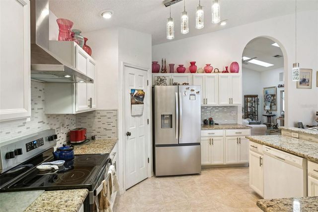 109 HUNTER POINT COURT, Debary, FL 32713