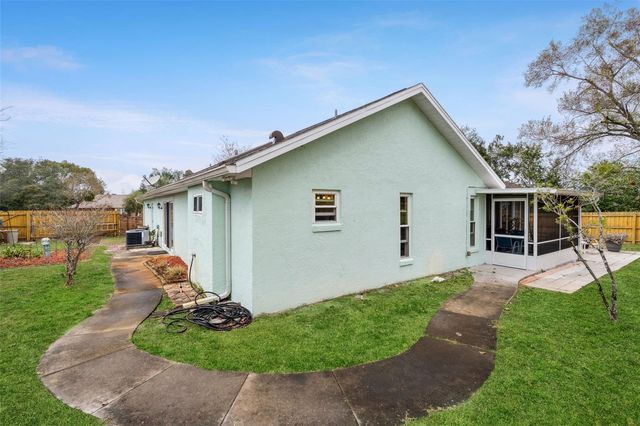 109 HUNTER POINT COURT, Debary, FL 32713