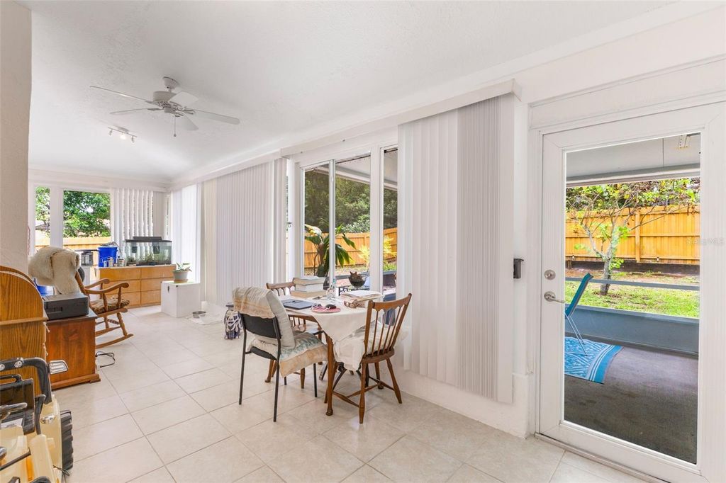 Image 4 of property listing at 109 HUNTER POINT COURT, Debary, FL 32713