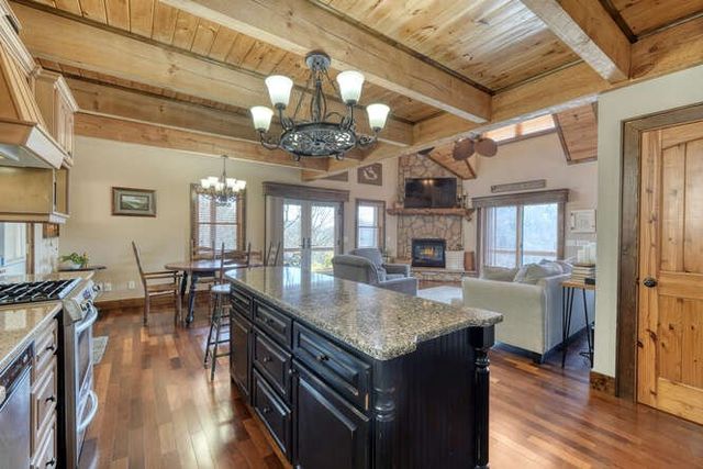 230 Smokin Ridge, Hayesville, NC 28904