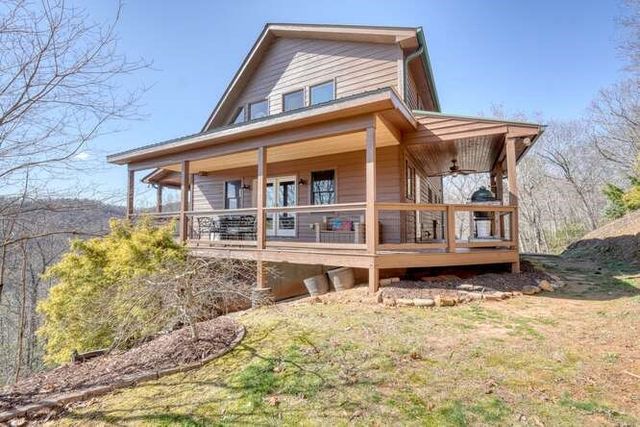 230 Smokin Ridge, Hayesville, NC 28904