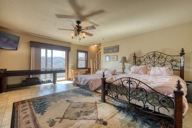 230 Smokin Ridge, Hayesville, NC 28904