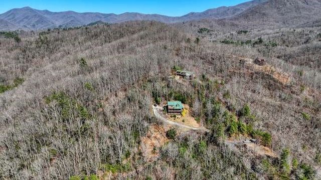 230 Smokin Ridge, Hayesville, NC 28904